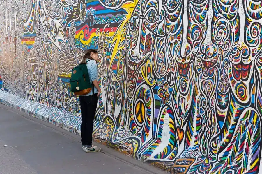 柏林街头艺术家作品 - 捷克街头 | 城市画布